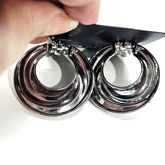 INC Inernational Concepts Crew Style Large Silver Tone Pierced Earrings - Picture 3 of 4
